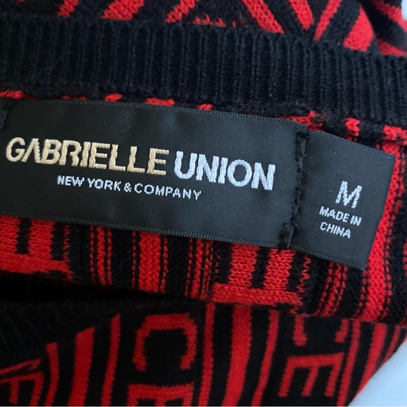 Woman's Statement Sweater Top Sz Medium Gabrielle Union New York & Co - Picture 4 of 8